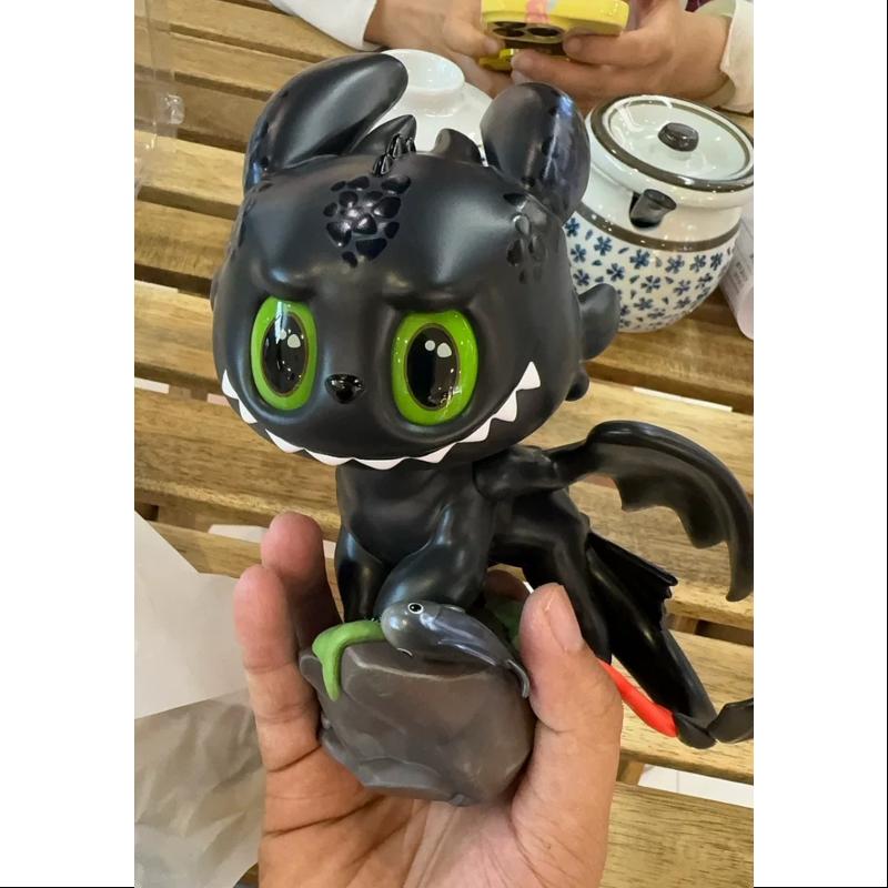 Labubu The Monsters How to Train Your Dragon Black Figurine LIMITED