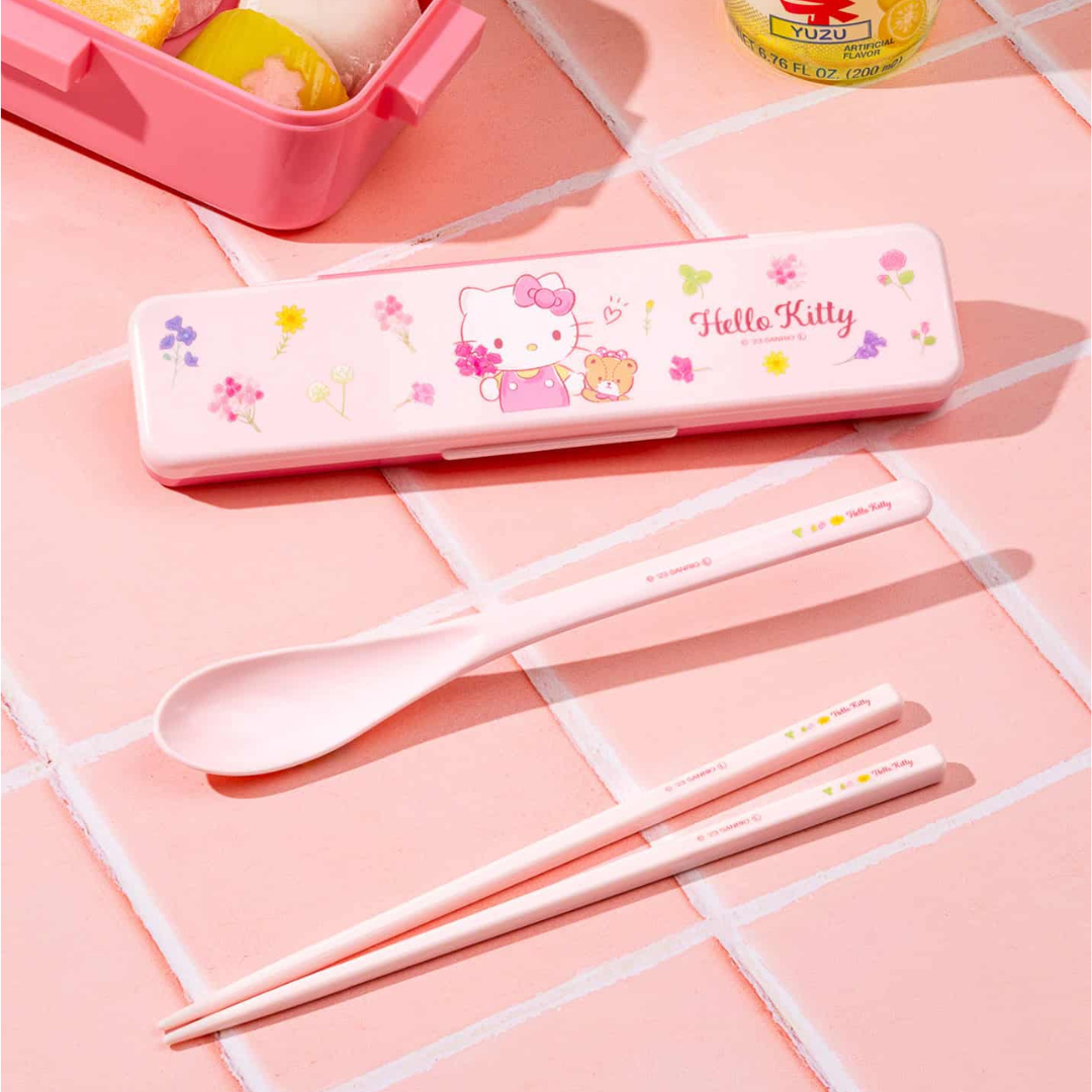 Hello Kitty Chopstick and Spoon with case (Floral Wreath)